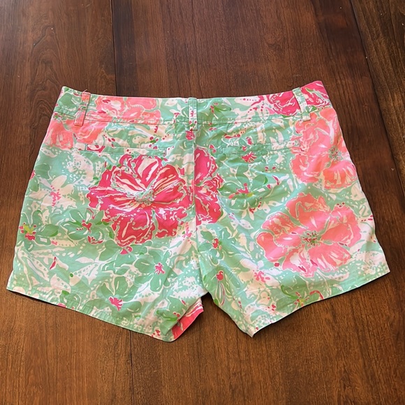 Lilly Pulitzer Callahan Shorts In Beach Walk - Picture 2 of 4